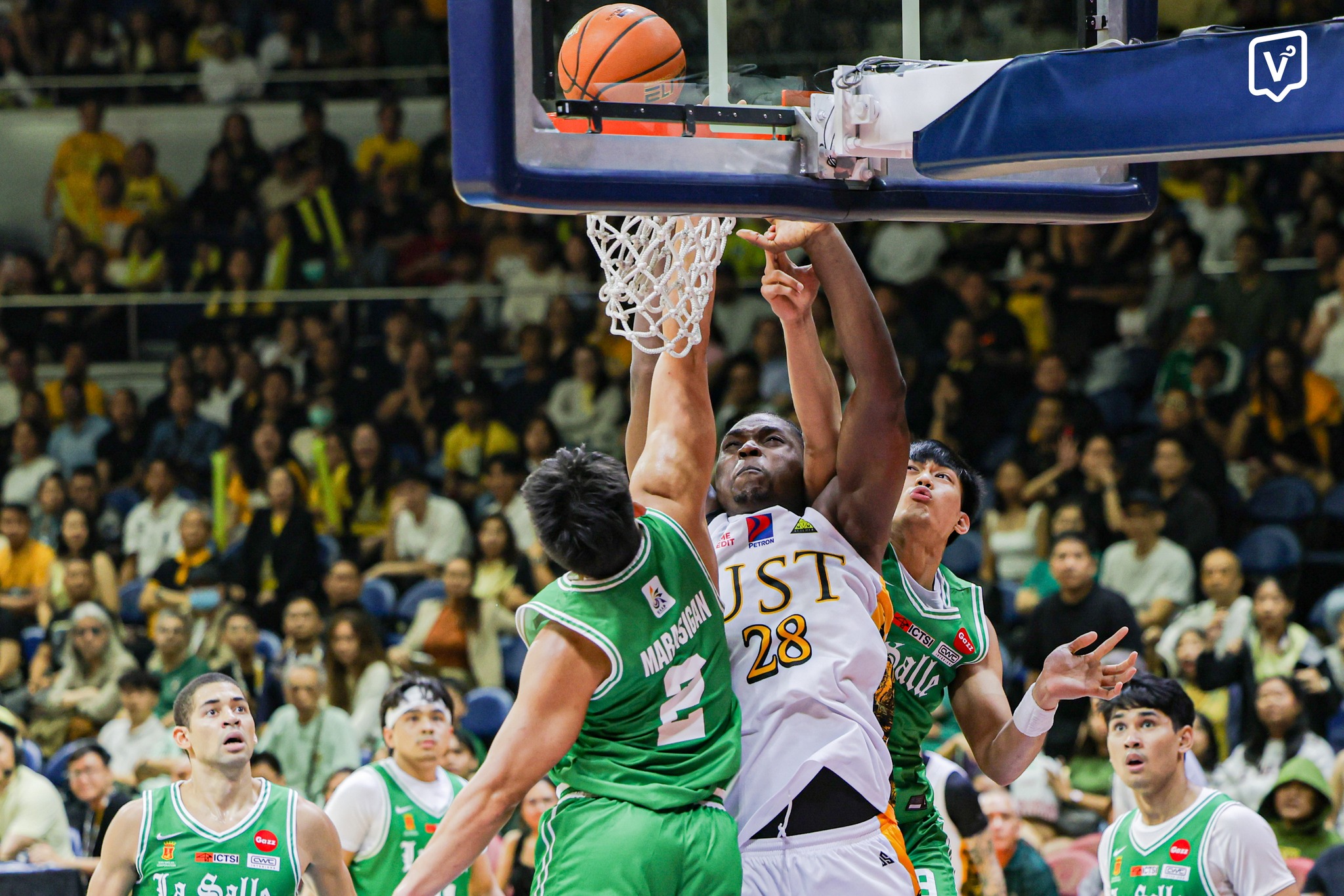 The Varsitarian - TIGERS END 10-YEAR DRY SPELL VS DLSU 🐯🐅 💛 The UST ...