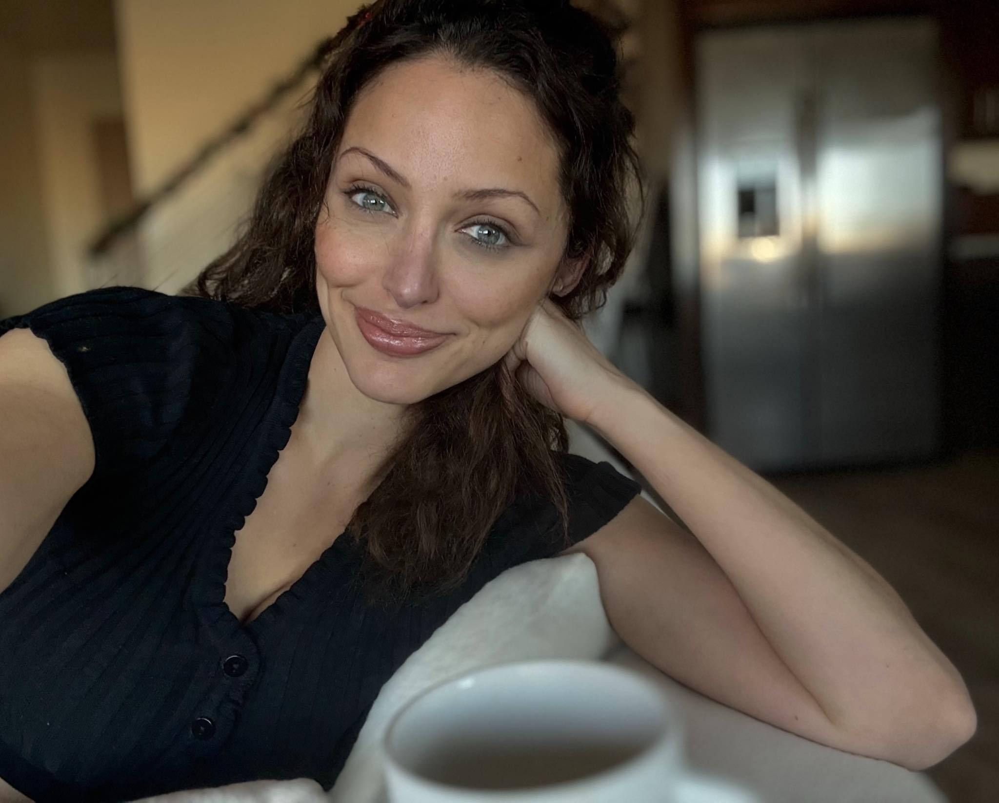 Natassia - Happy New Year friends! I’m having some cafecito this ...
