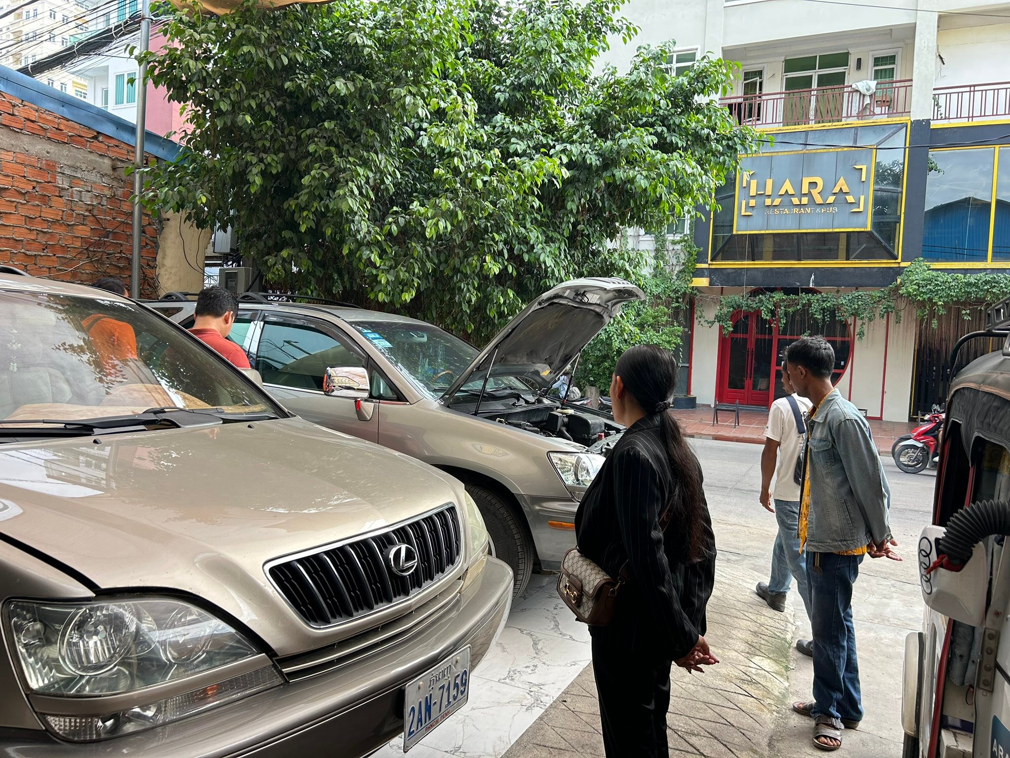 Meta Auto Car ជំនាញប្រឹក្សាជួយឯកសារបង់រំលស់រថយន្តគ្រប់ប្រភេទ | Phnom Penh