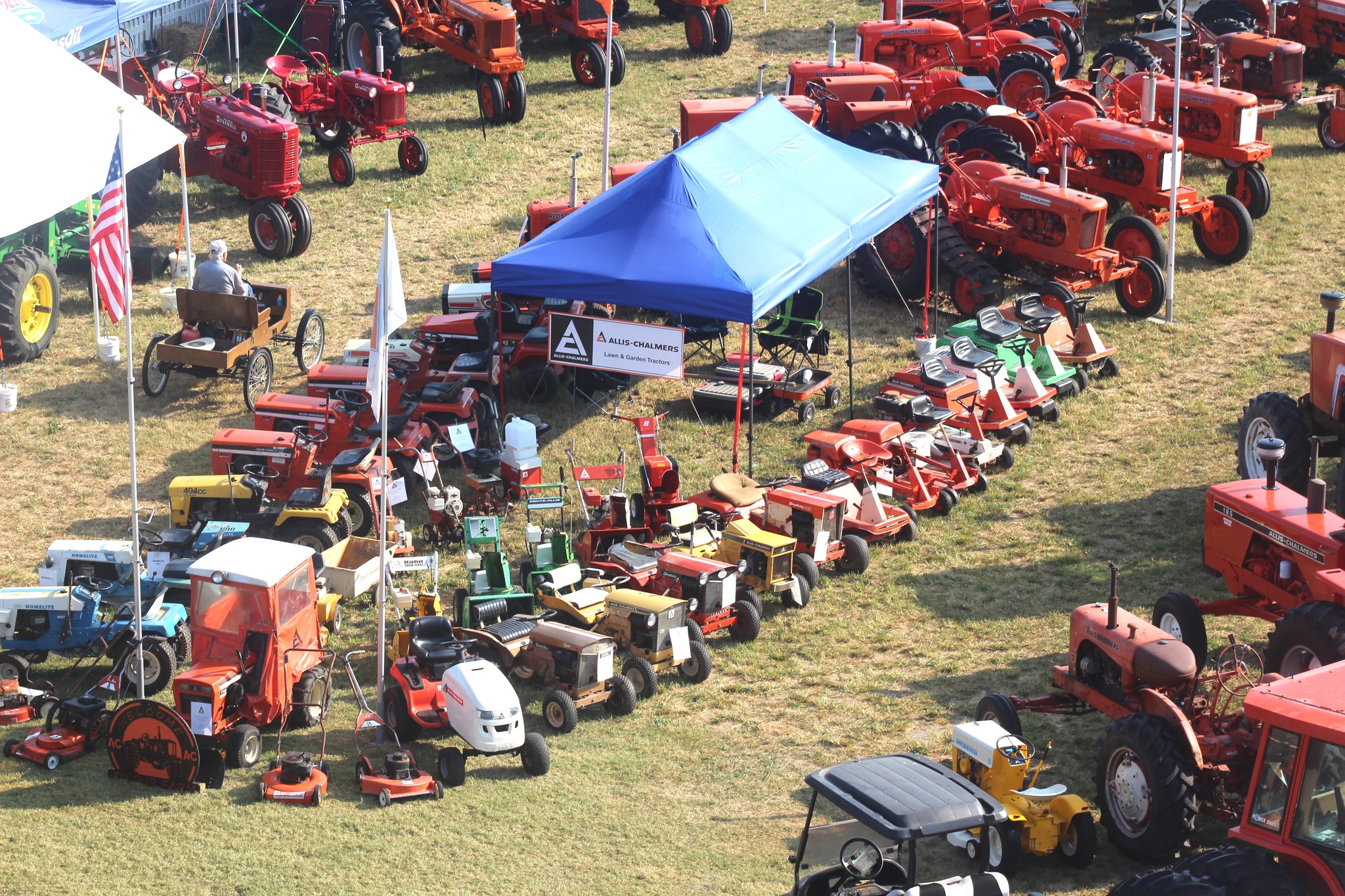 Heritage - a Festival of Tractors(中古品) LANESVILLE HERITAGE FESTIVAL 2025: A BIRD'S EYE VIEW There were a