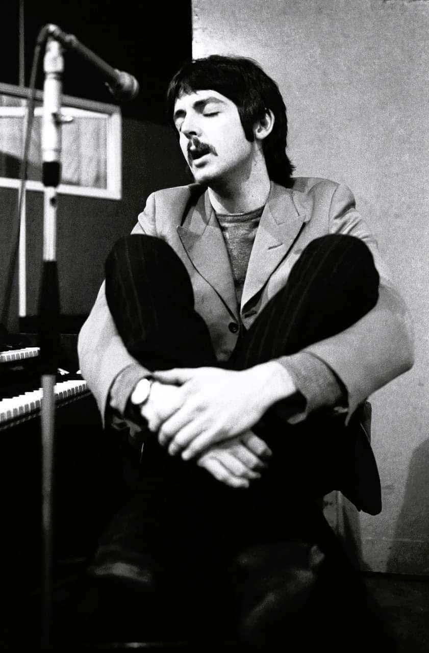 Abbey - Paul’s Most Iconic Moments: The Day He Invented Sgt. Pepper’s ...