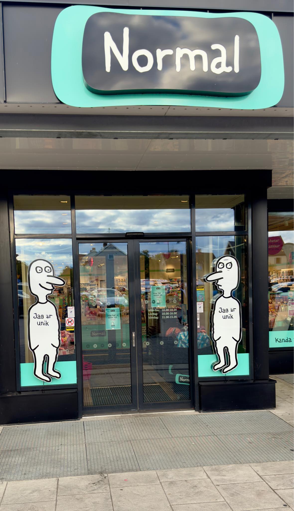 Håkan - Jag ställde mig framför dörrarna, men de vägrade öppna sig ...