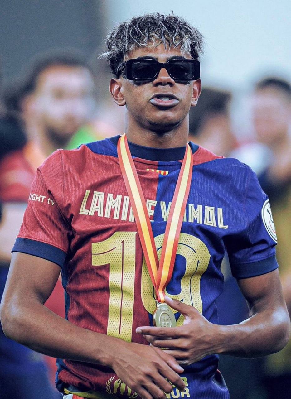 Lamine Yamal scores in his 100th game for Barcelona! 🔥 🤩 This is