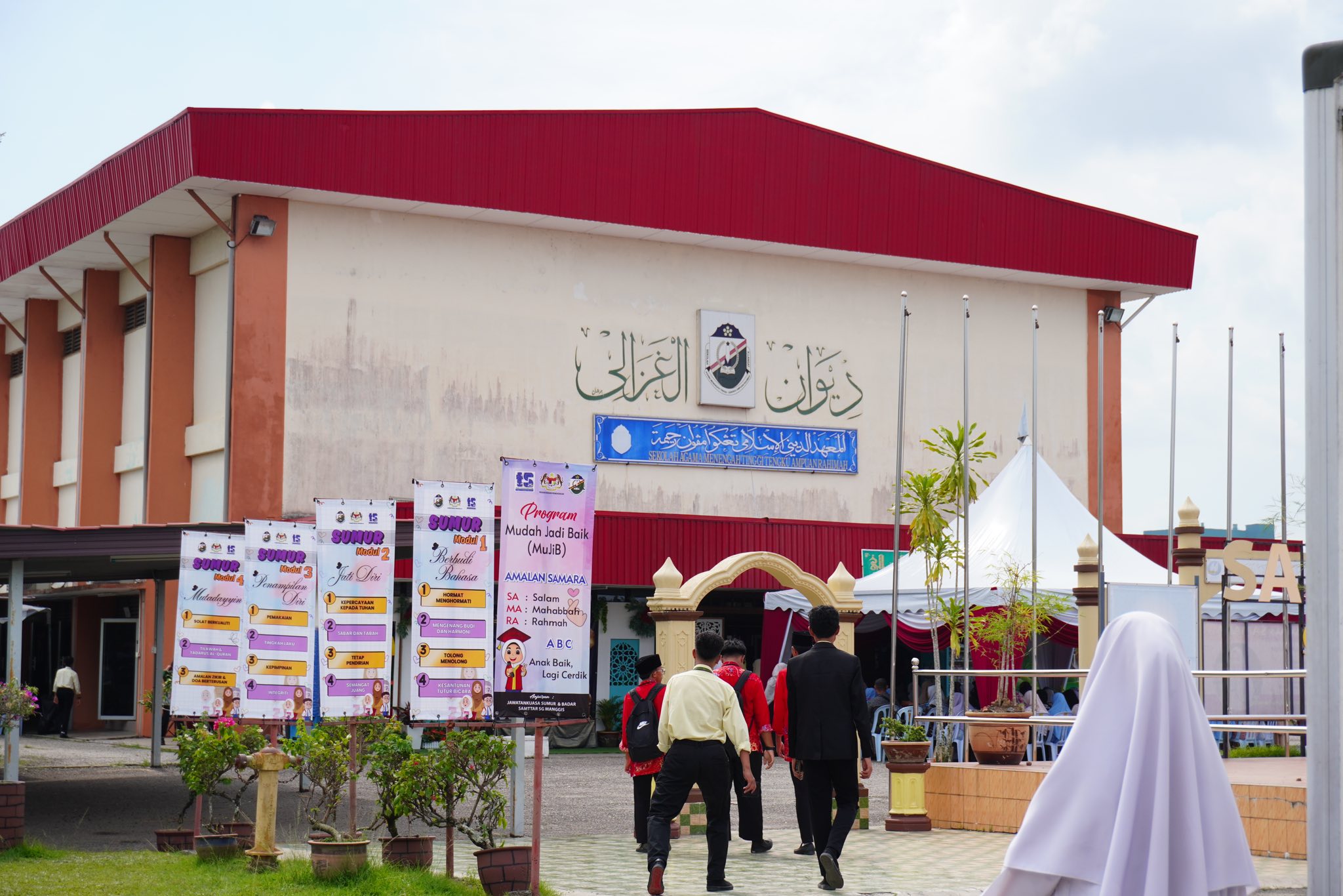 Sekolah Agama Menengah Tinggi Tengku Ampuan Rahimah Sg. Manggis Banting ...