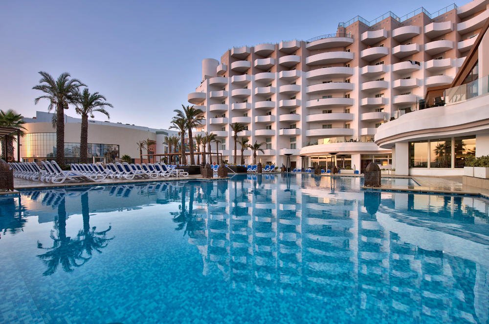 Hôtel db San Antonio Hotel et... - RTK Travel Center Rocourt