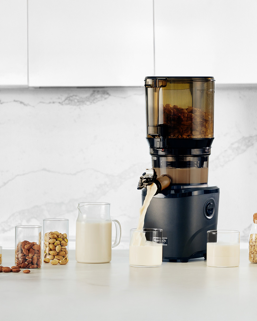 Kuvings - Hands-Free Juicing #AUTO10 The AUTO10 automatically cuts and ...