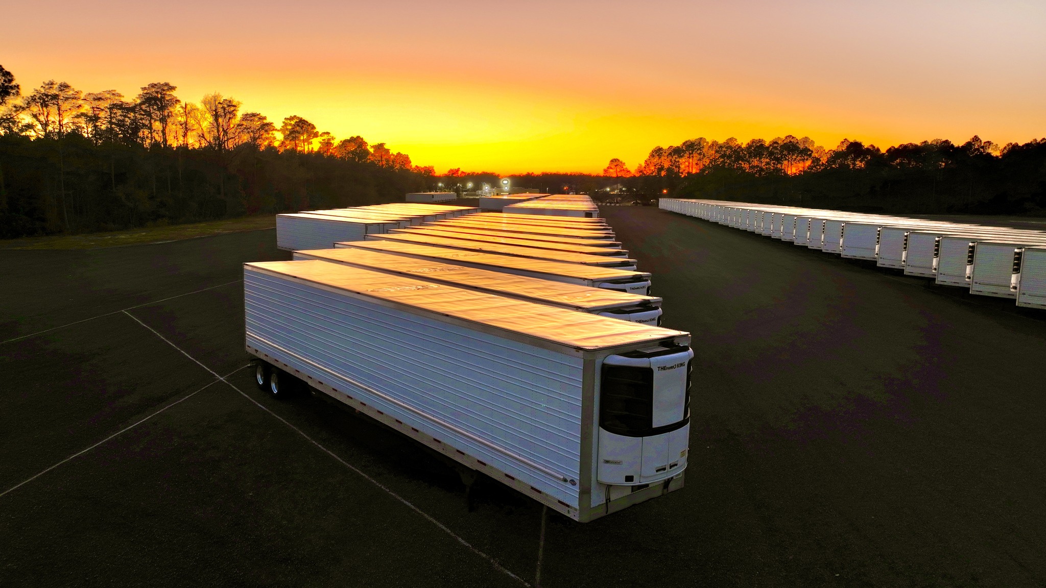 The Best Reefer Trailers under the... - Davis Express, Inc. | Facebook