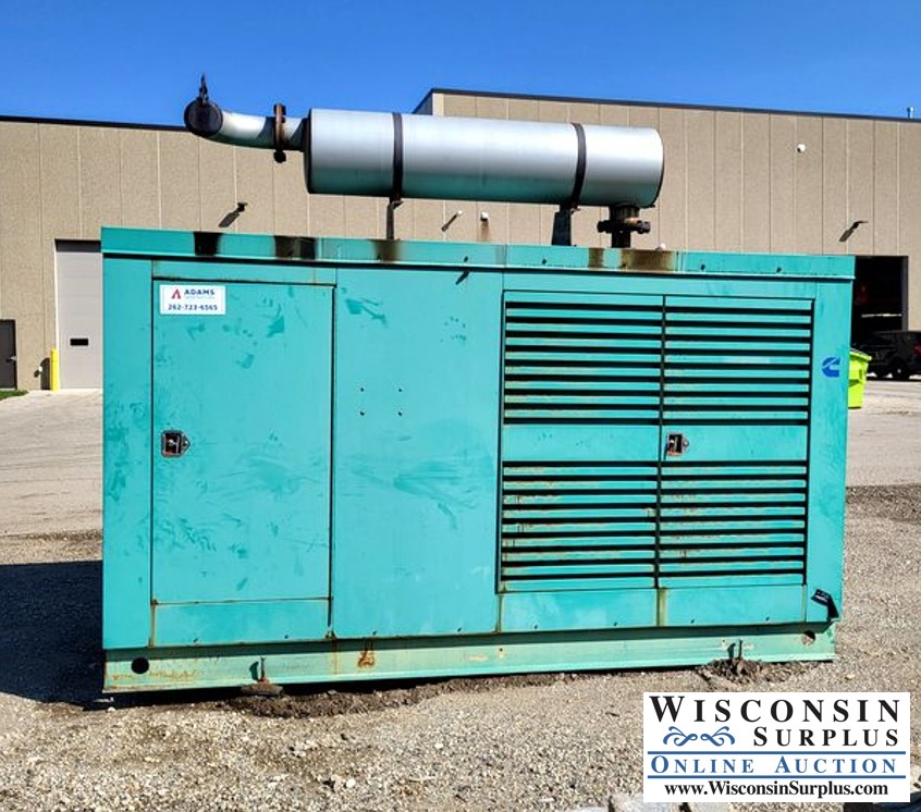 Wisconsin - Lot #60124 - 1999 Cummins Natural Gas 3-Phase Generator ...