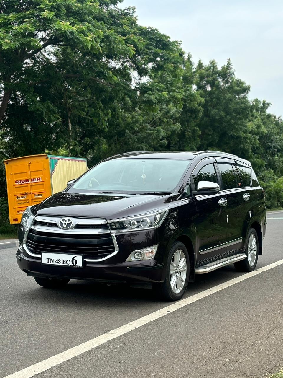 TOYOTA INNOVA CRYSTA 2.8 Z (AUTOMATIC)* Reg No : TN 48 BC 0006