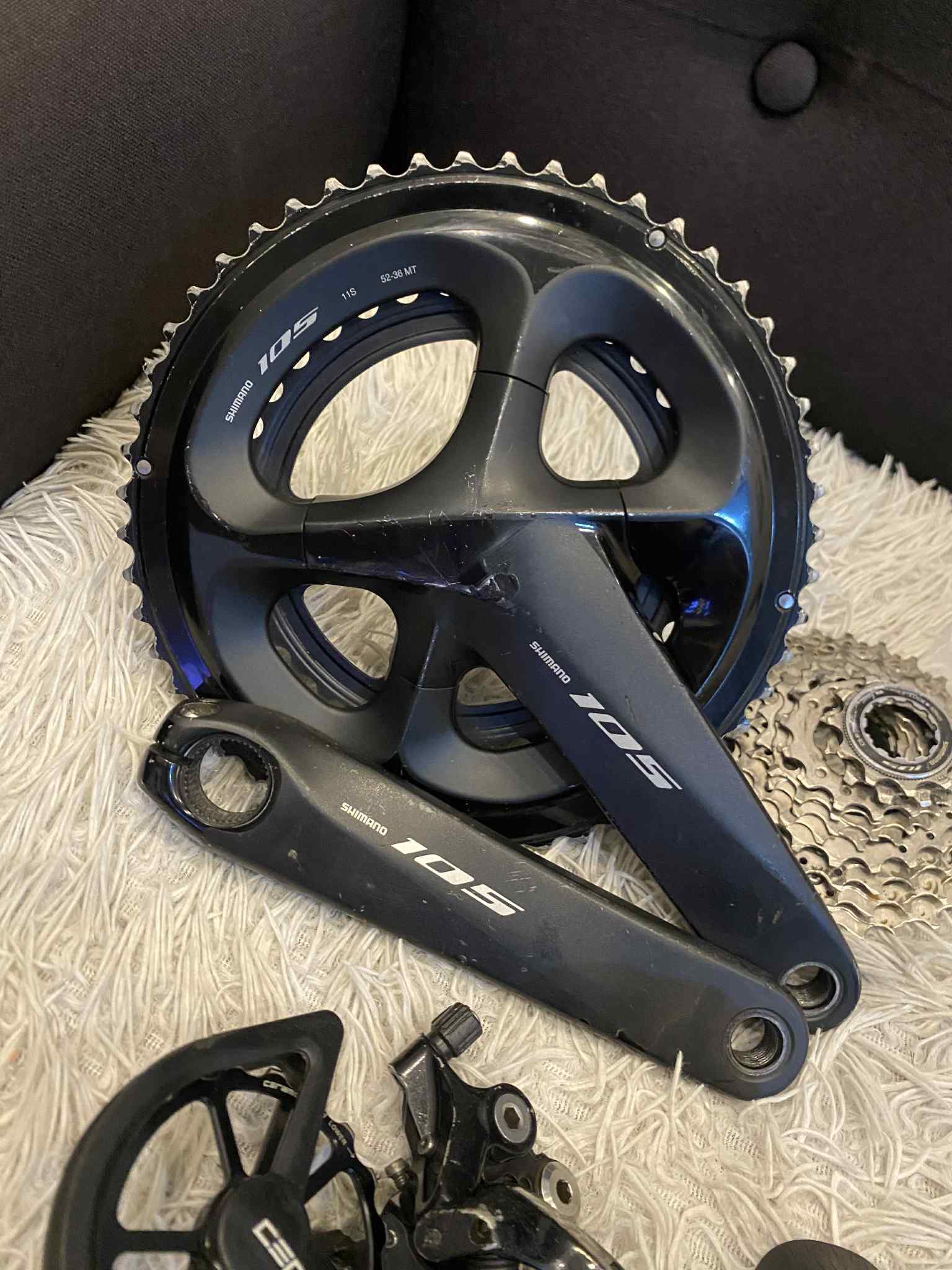 FOR SALE ONLY‼️ LAST 2 ITEMS SHIMANO 105 R7000 CRANKSET 52/36 