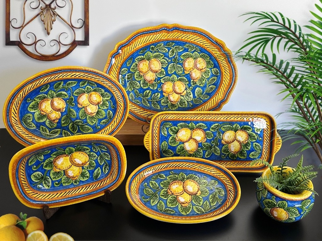 Where to buy italian ceramic pizza plates in lake garda?
