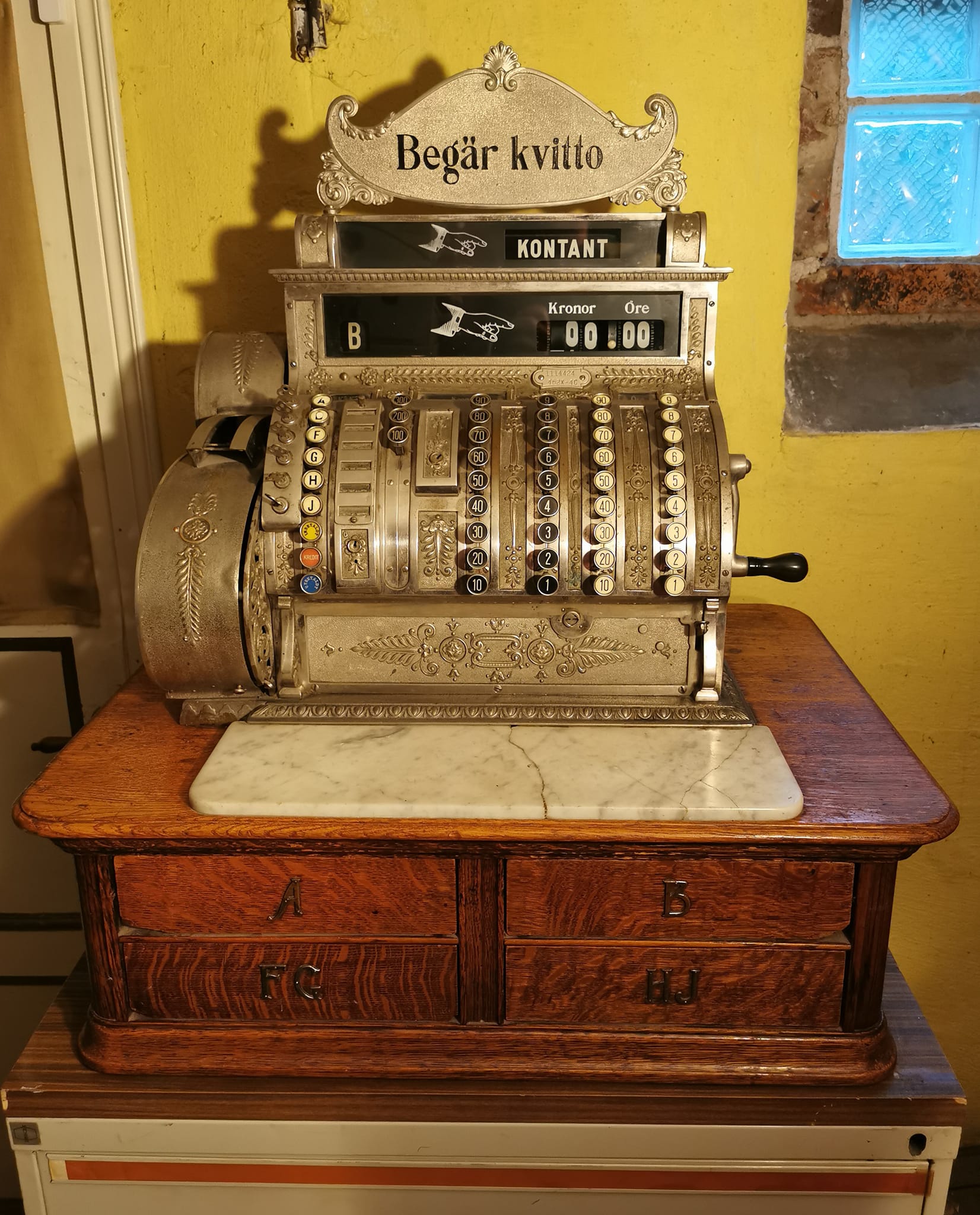 NCR's brass Class 2114 electronic cash register