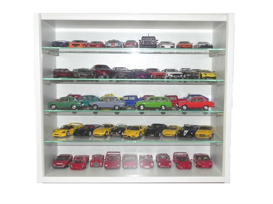 Autosworld - NOU: Vitrina / display expunere machete auto... | Facebook
