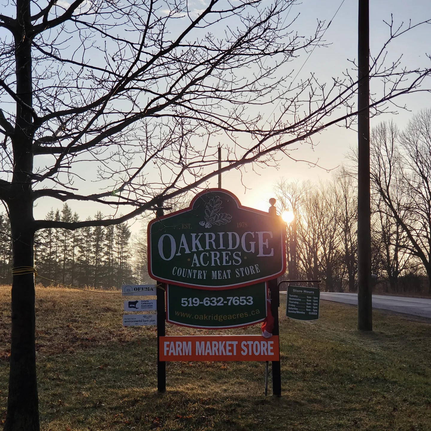 Oakridge Acres Country Meat Store | Ayr ON