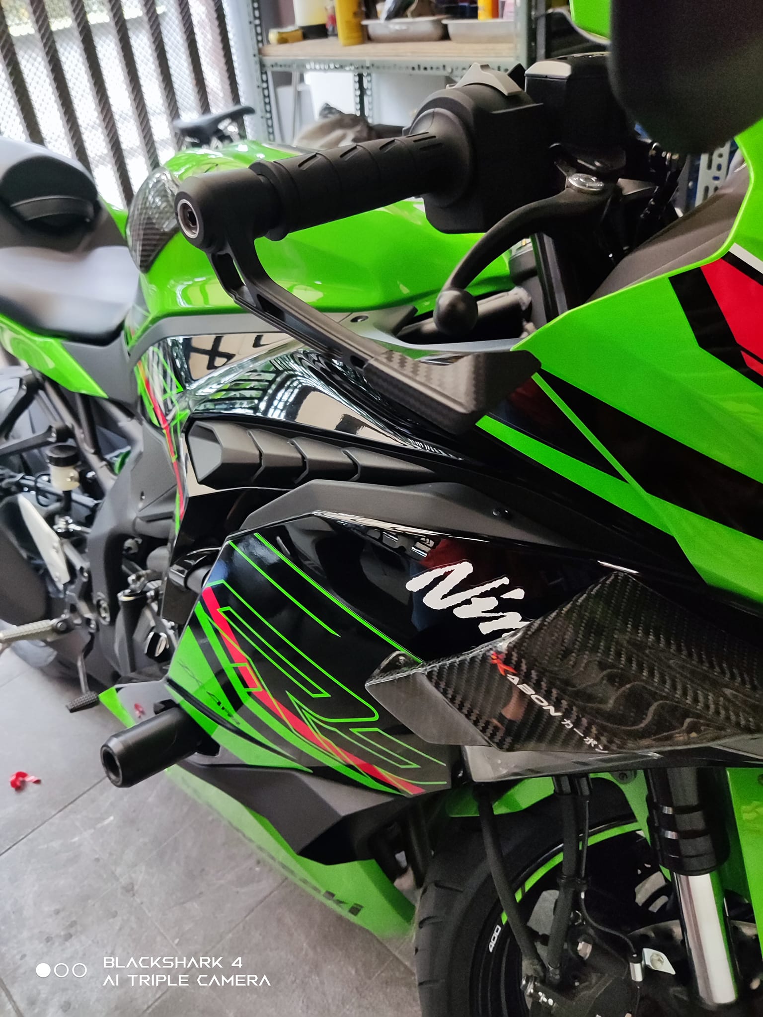 This Kawasaki ZX25R looking slick with Kabon Parts installed! On 