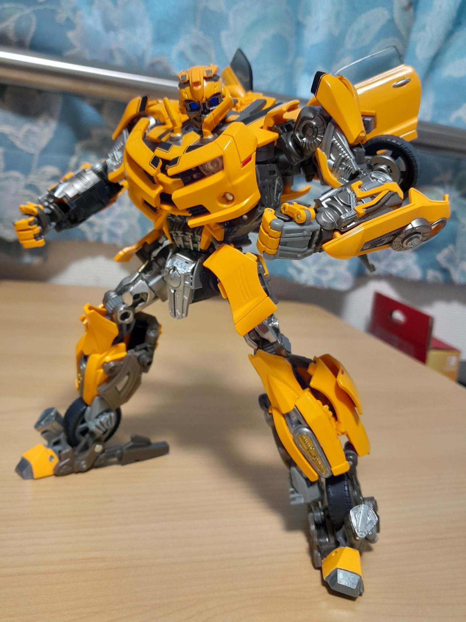 Bumblebee Transformers Lt01 Bumblebee Takara Tomy T-SPARK 