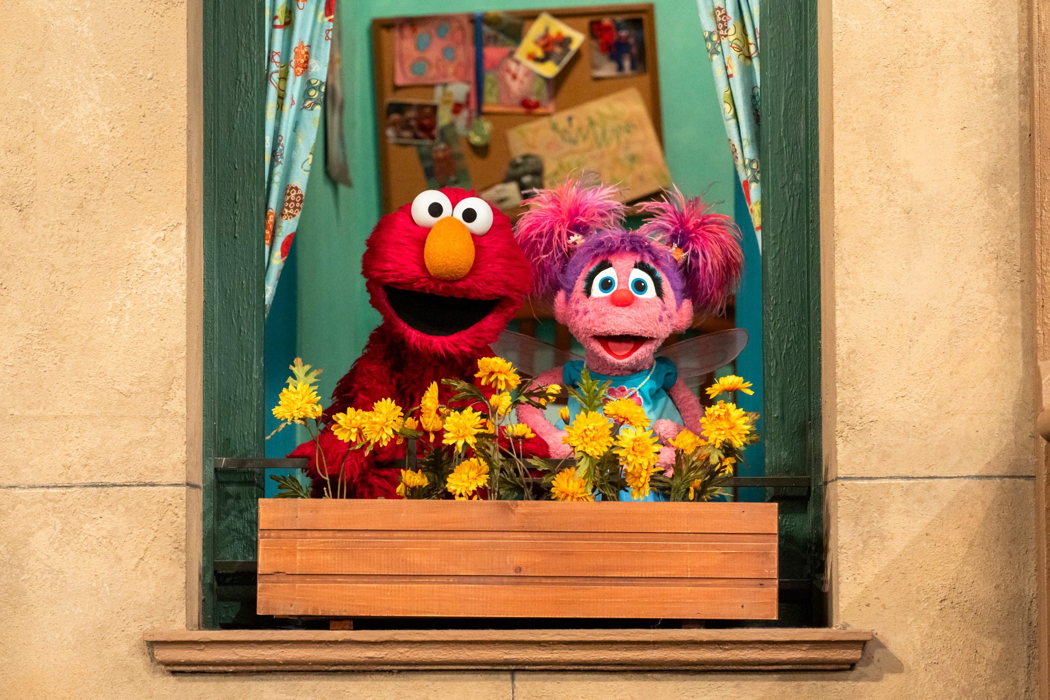 Elmo - Spring is here, everybody! Elmo and Abby hope you have a lot of ...