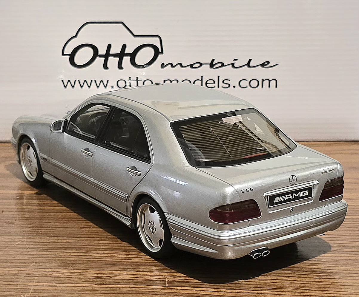 1:64 Mercedes Benz W210 E55 AMG Une 40k