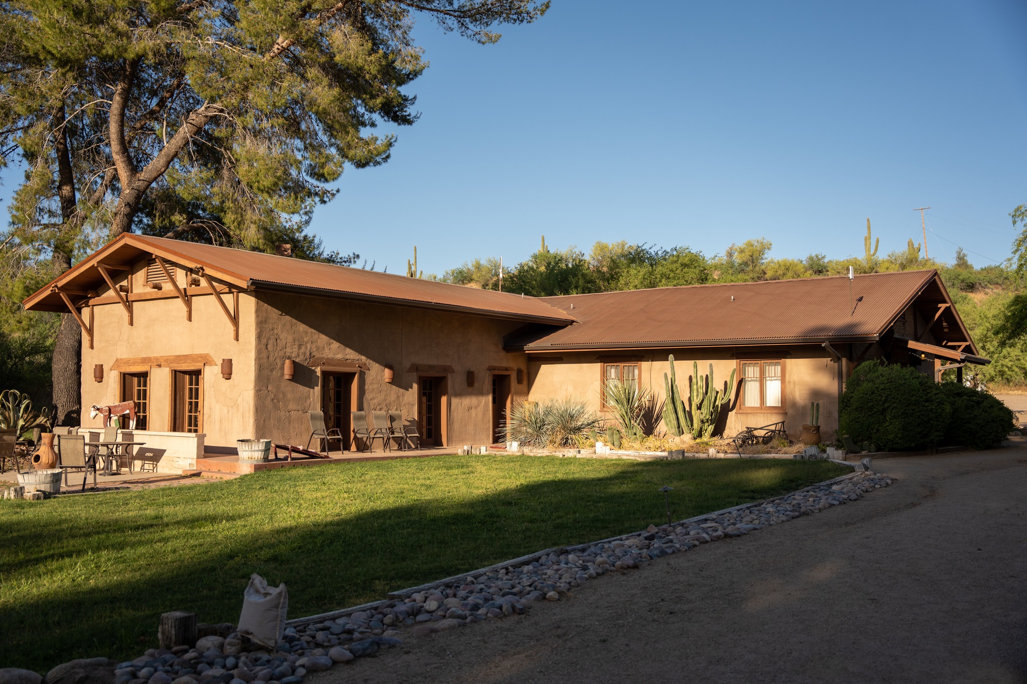 Kay El Bar Guest Ranch - The lodge is a cozy place to join your family ...