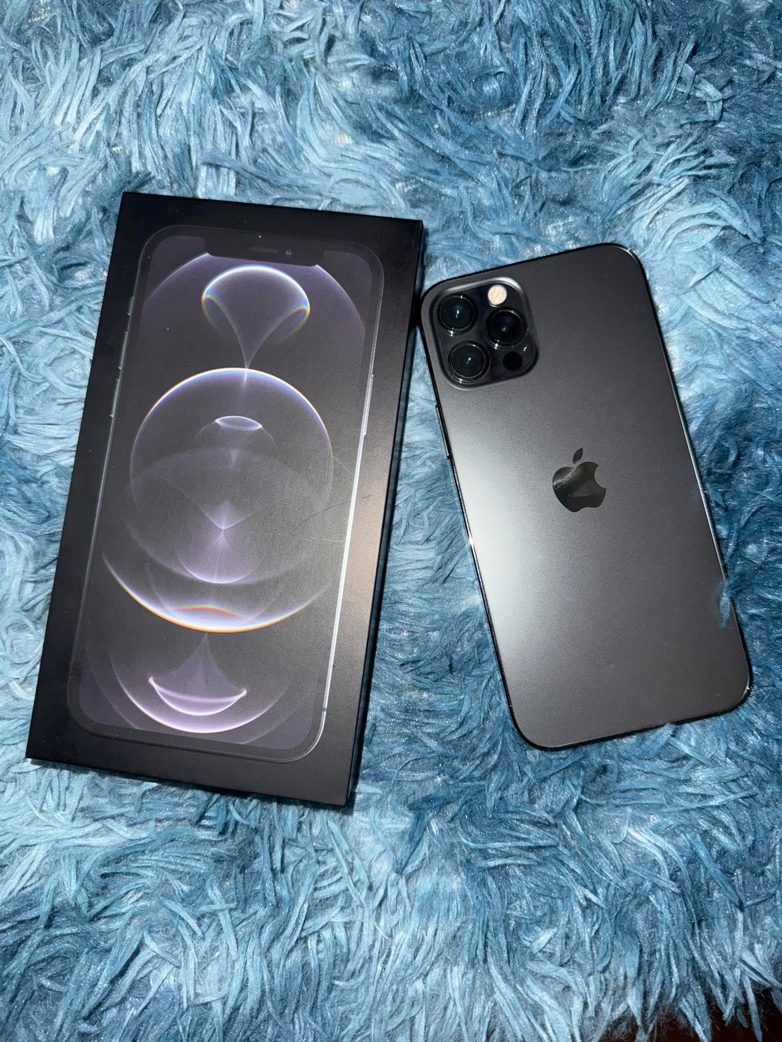 Iphone 12 pro 128gb 81% battery health Full option
