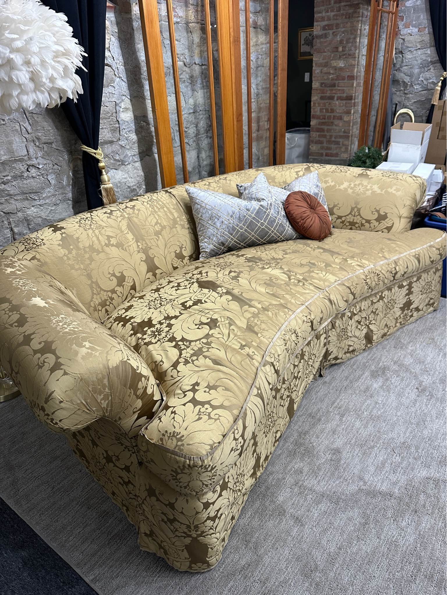 Vintage Couch - emaculate condition - Sofas, Loveseats & Sectionals ...