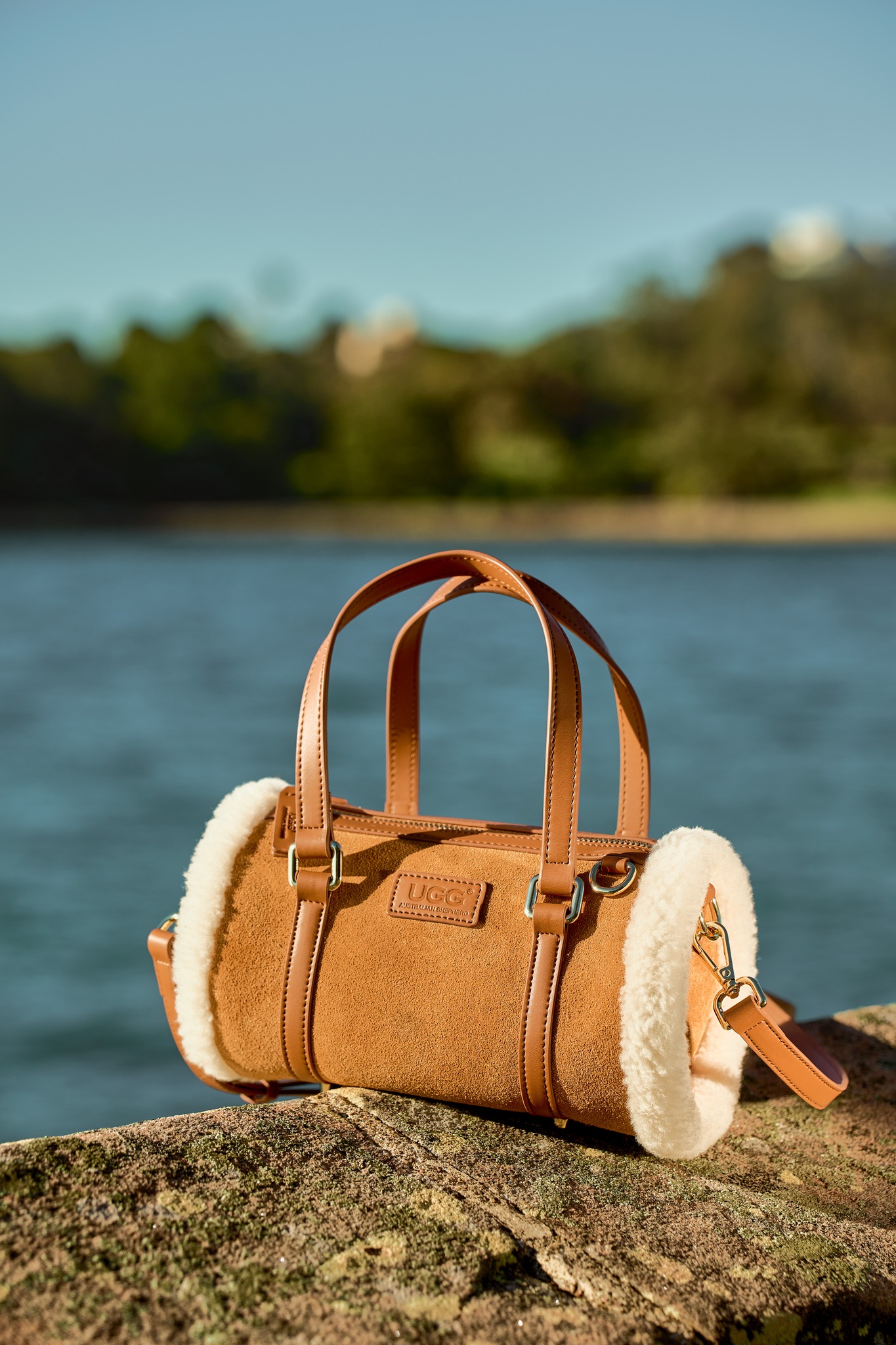 Meet the UGG Australian Shepherd Quiana Bag 🤎 Made from premium