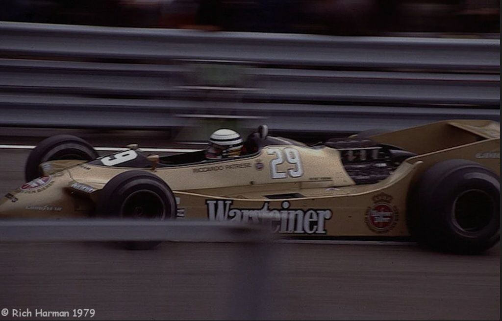 Voiture F1 Arrows A1 Ricardo Patrese 1979 - Modèle Réduit 1:24 Ixo Hachette - Blister Un Peu Froissé