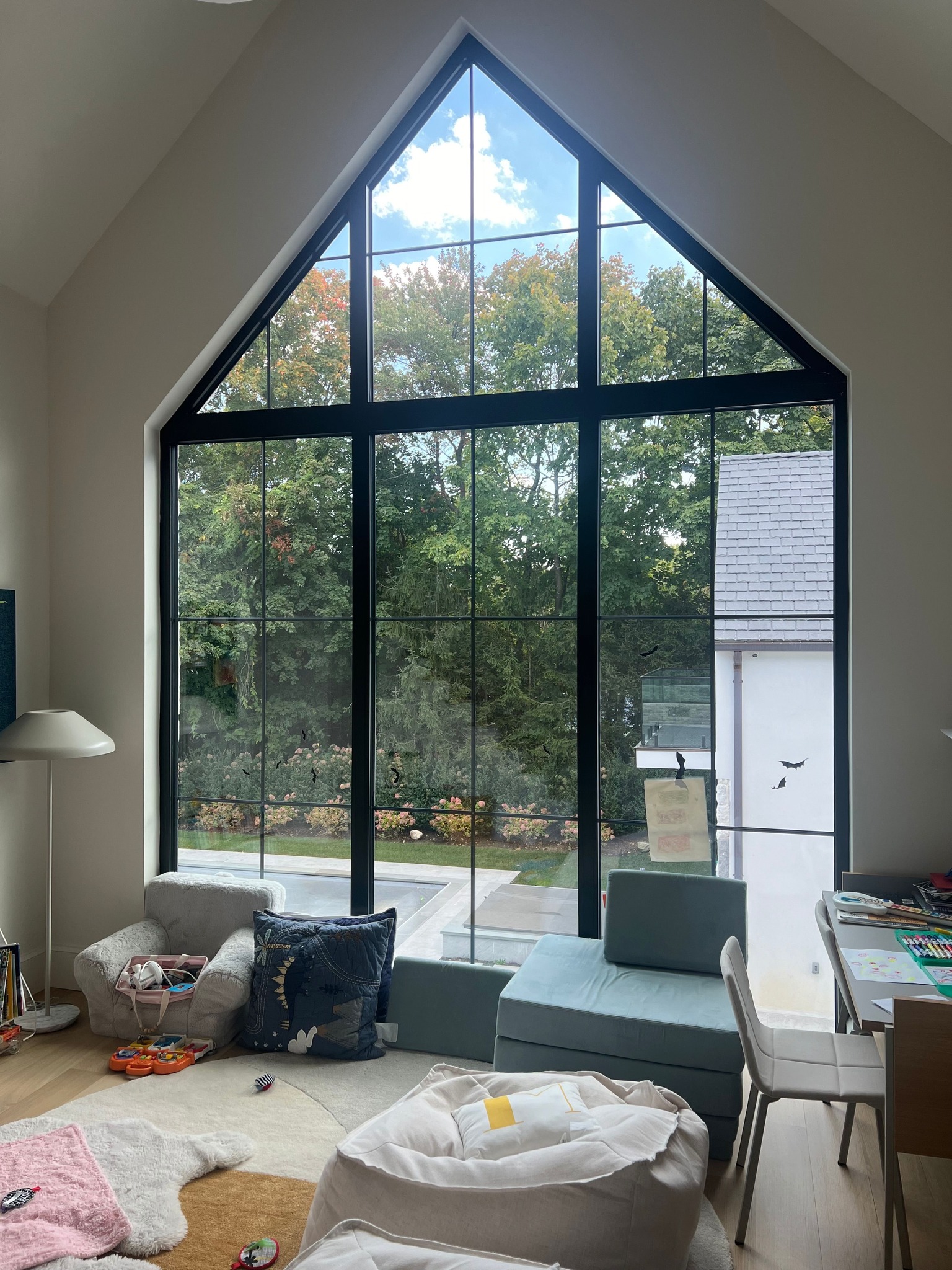 Dual Action Windows