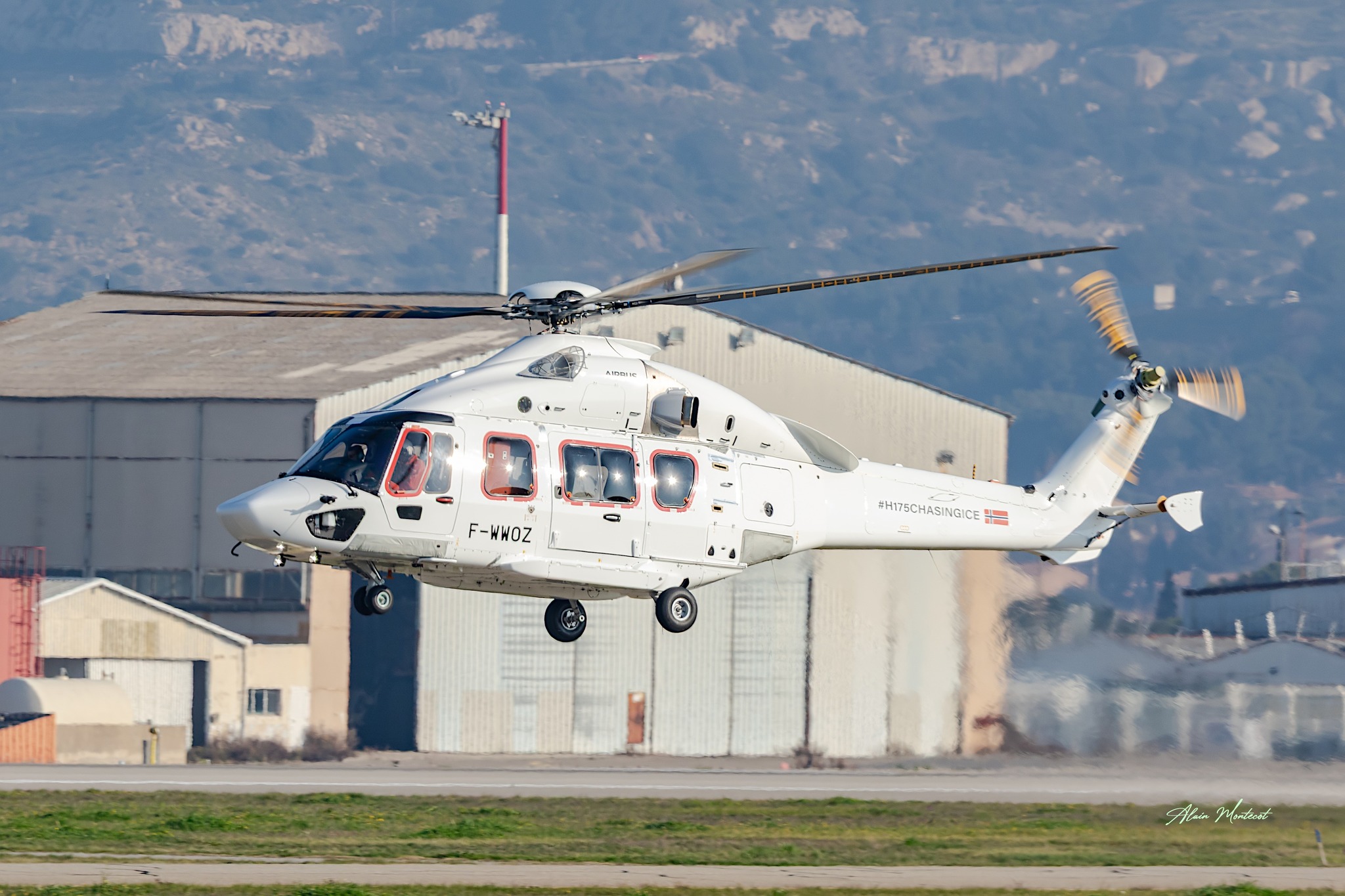 Airbus Helicopter H175 _ c/n 5062 _ F-WWOZ #ChasingIce Marignane
