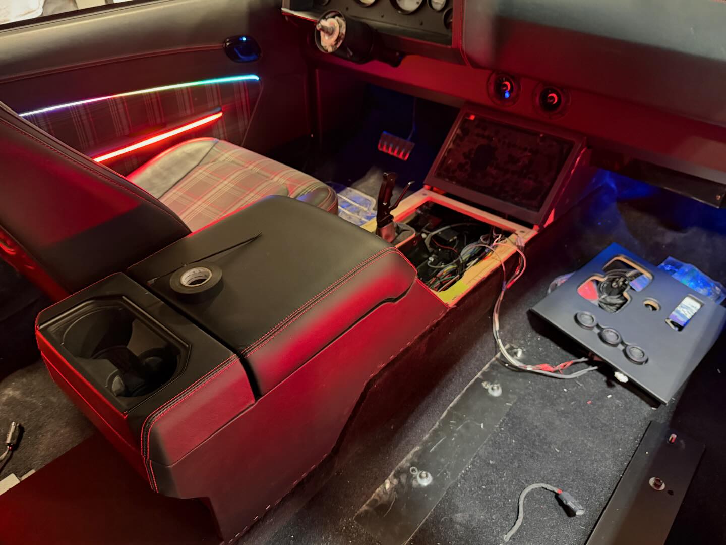 Fesler - Console is almost finished. Can’t wait to se this all together ...