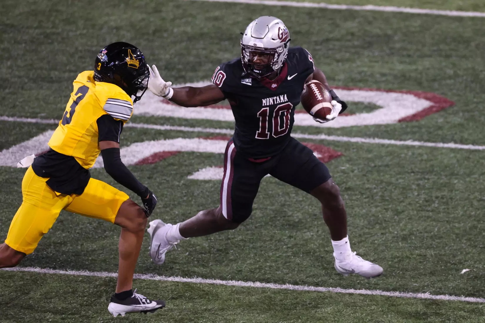 🚌 Load up the bus, the Griz are on... - Montana Griz Football | Facebook