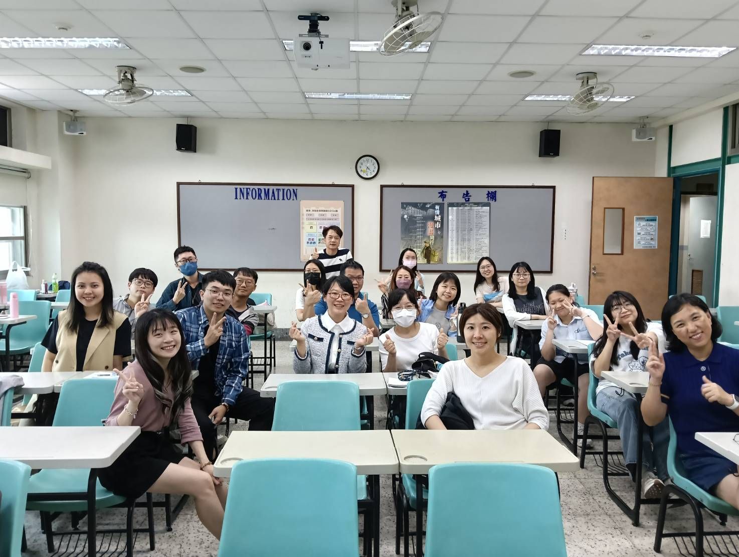 中華未來學校教育學會 - 🌟AI時代的關鍵素養：會「讀」也要會「寫」！🌟... | Facebook