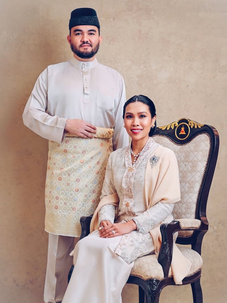 Nona - Sama cantik sama padan ️ Duli Yang Maha Mulia Sultan Selangor ...