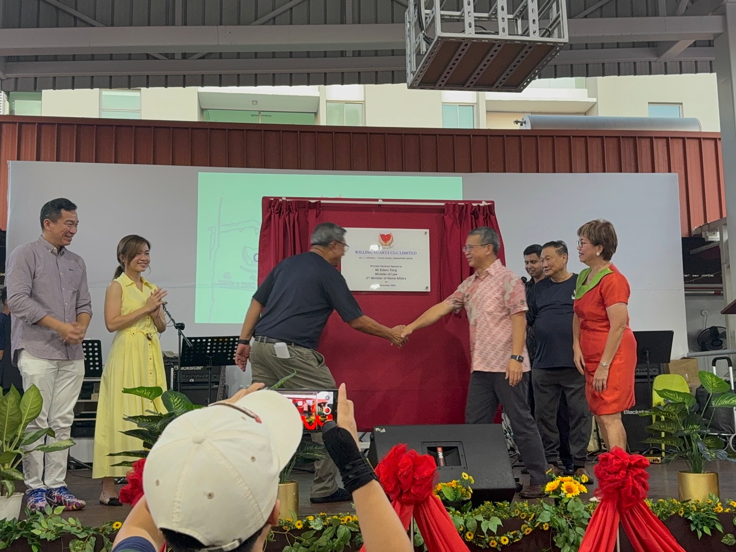 Foreign Domestic Worker Association for Social Support and Training ...
