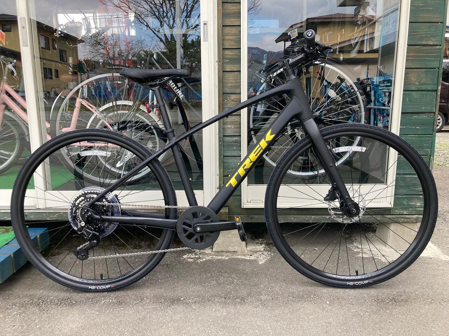 2025NEW TREK FX2 Gen4 マットトレックブラックカラー、Mサイズ入荷 