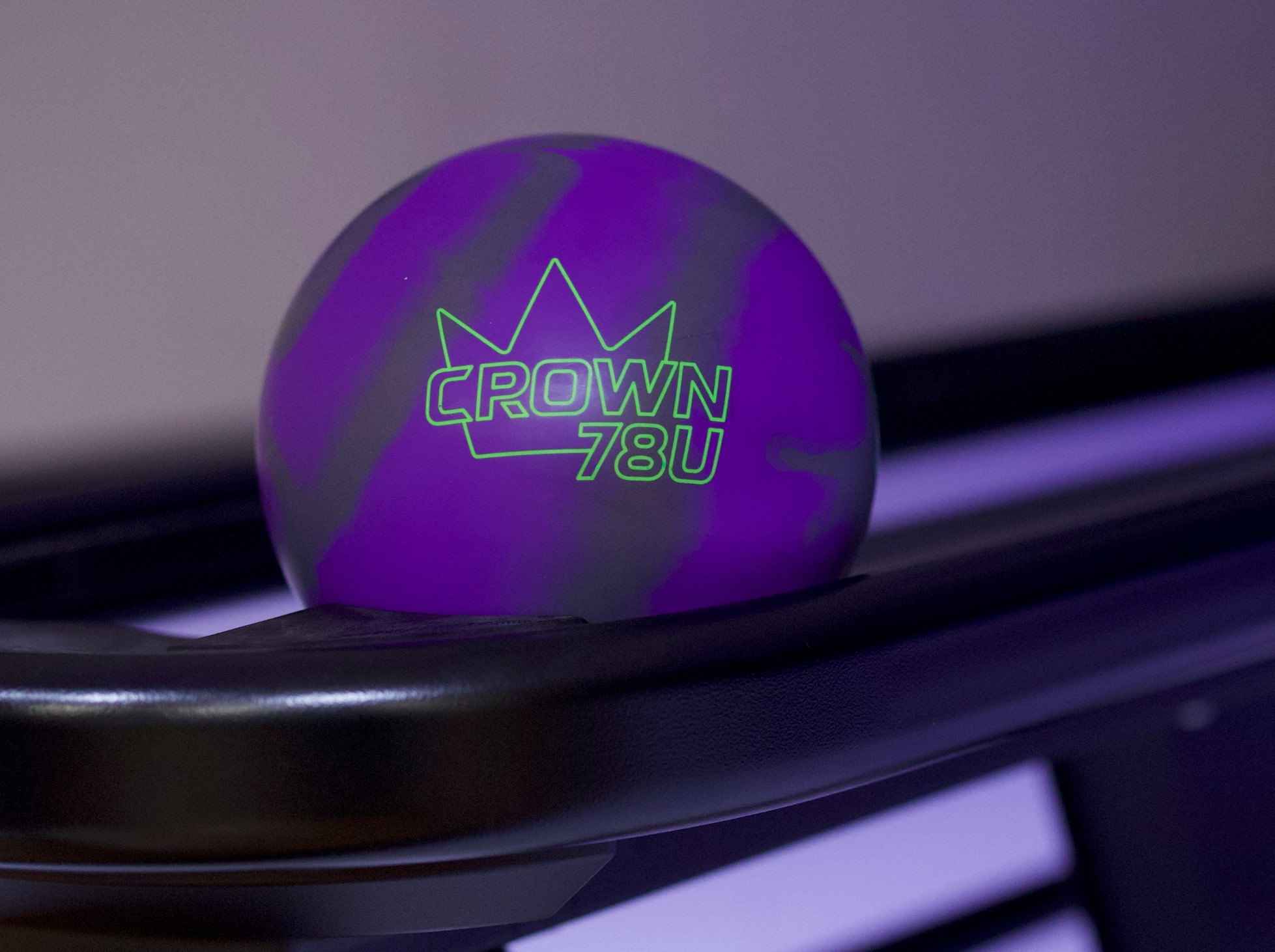 Graham Fach talks about the Brunswick Crown 78U in this candid on