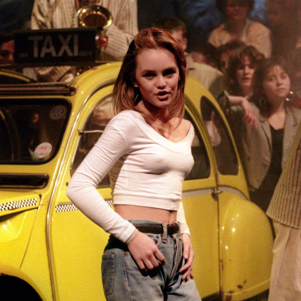TVsouvenirs.fr - Vanessa Paradis chante 