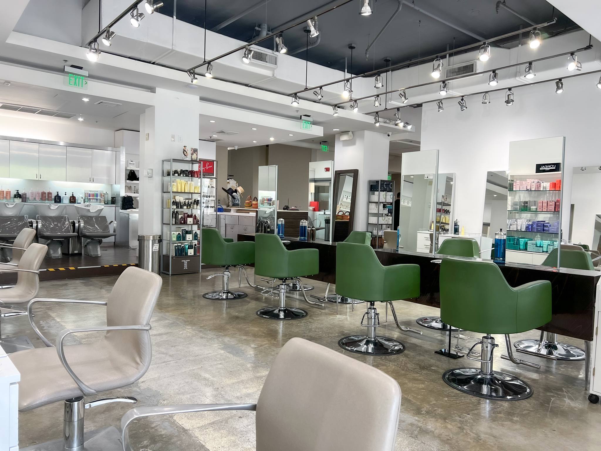 Rik Rak Salon | Miami FL