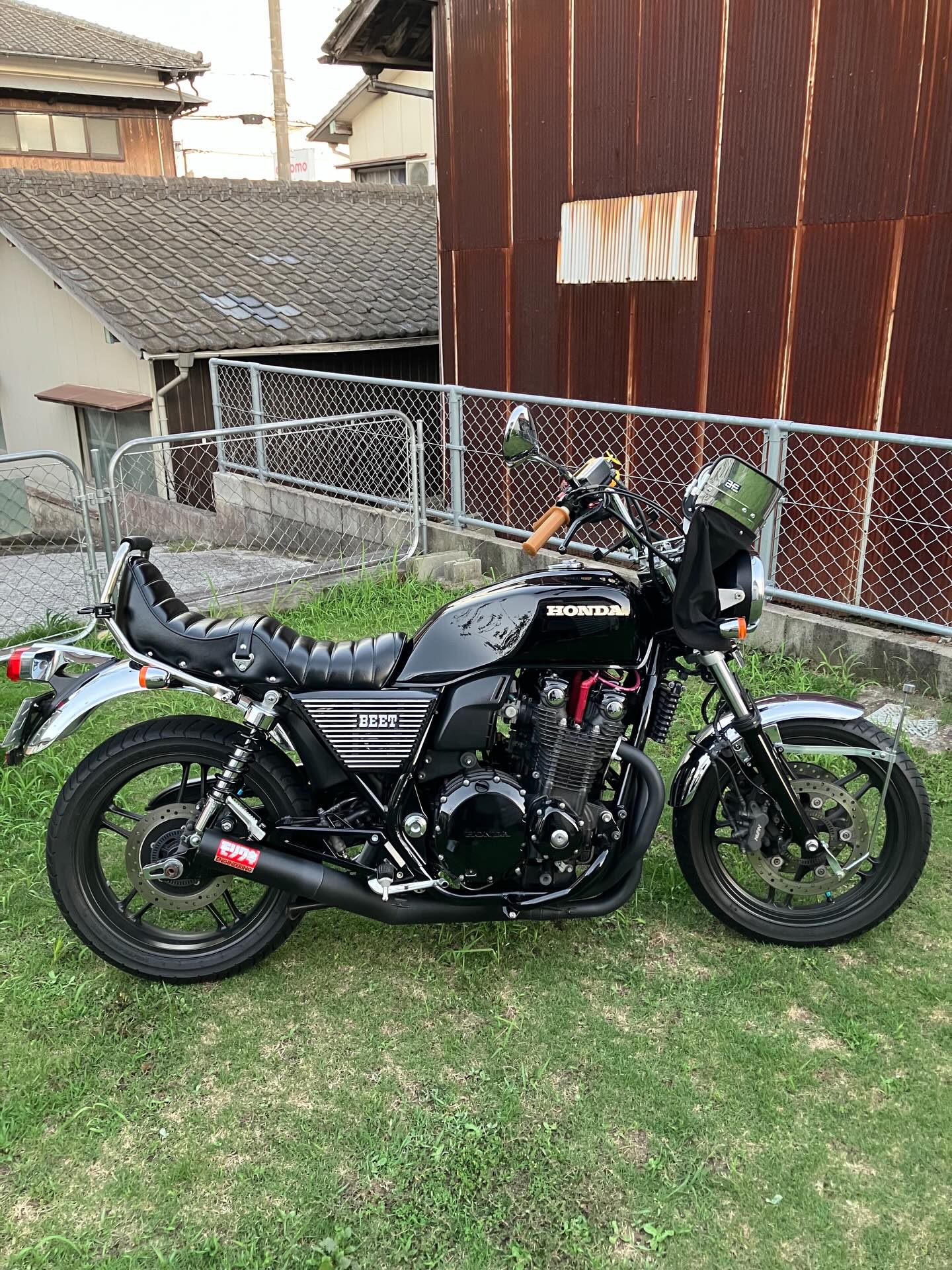 CB1100(SC65)テール20cmタックロールシートを購入して頂いたお客様から