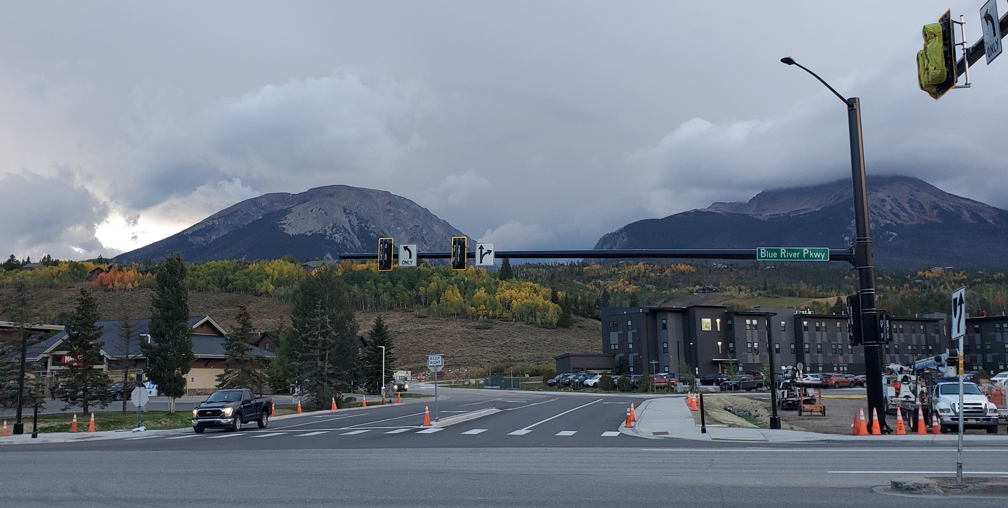 Town - The Ruby Ranch traffic light is now fully operational! 🌎 ¡El ...