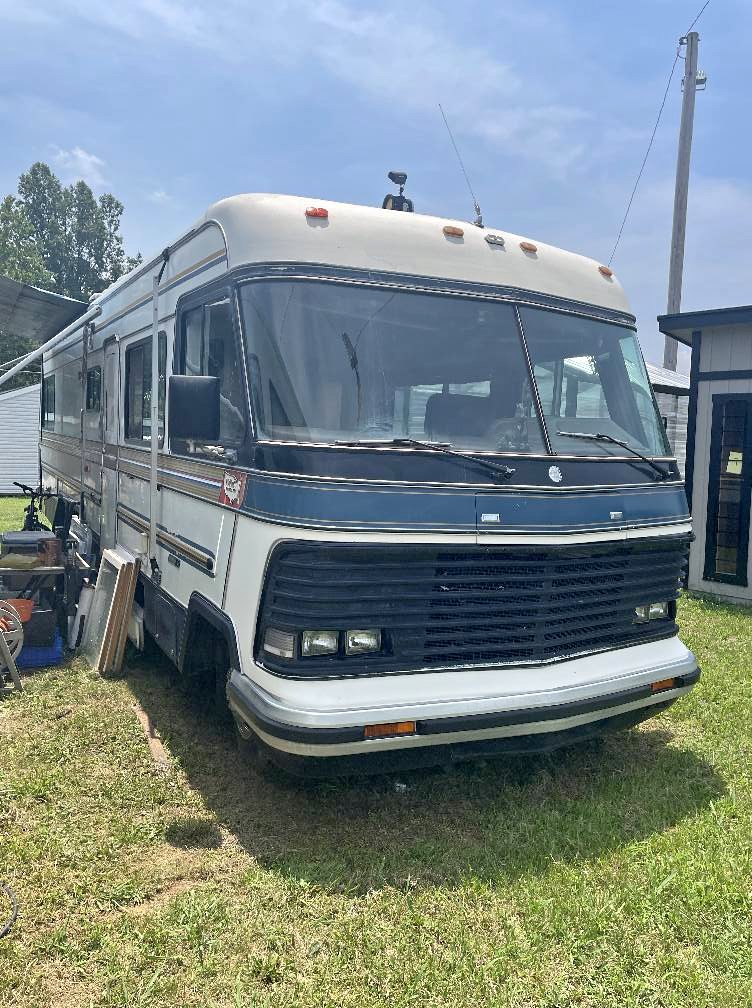 1985 Chevrolet imperial - RVs & Campers - Lynchburg, Virginia ...