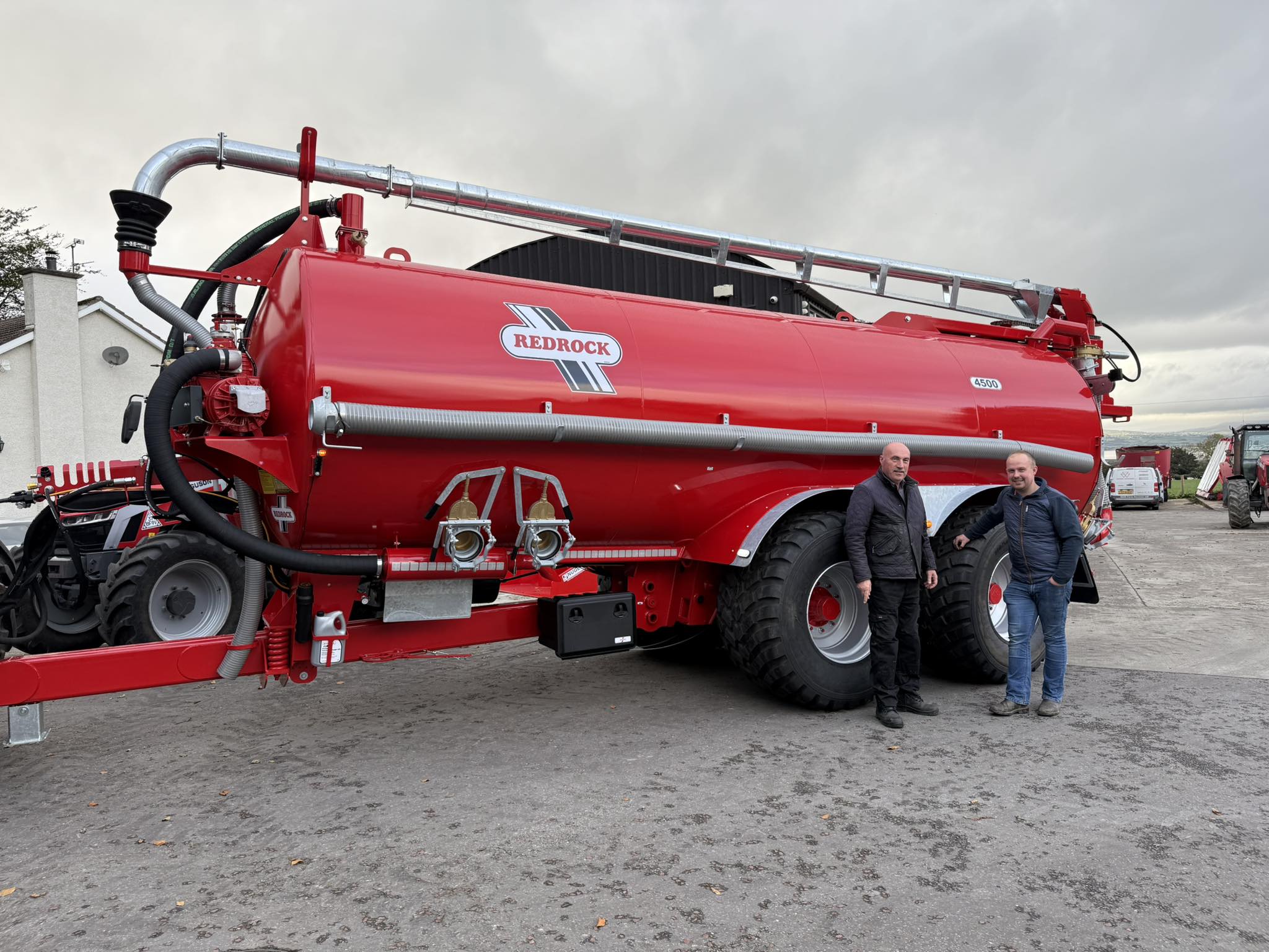 D&M - Last of 4 tankers being received by Treetops Dairy Farm Ltd. Many ...