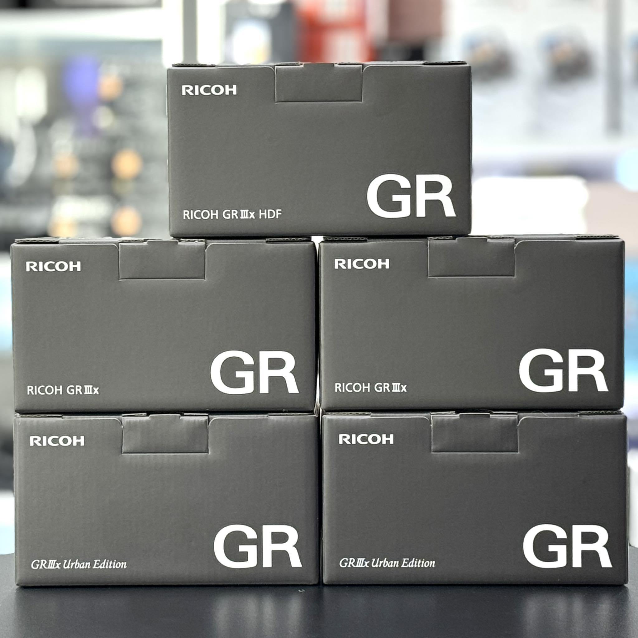 Snapshot - 📢 Ricoh GR พร้อมส่ง !!! 🧡 Ricoh GR IIIx =... | Facebook