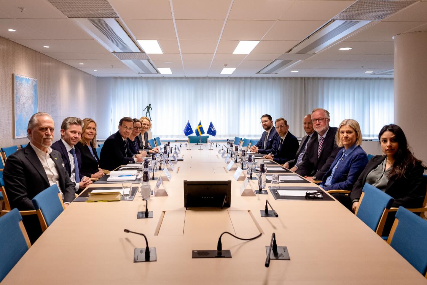 ulf-f-r-tredje-g-ngen-sedan-i-mars-samlade-jag-idag-partiledarna-f-r
