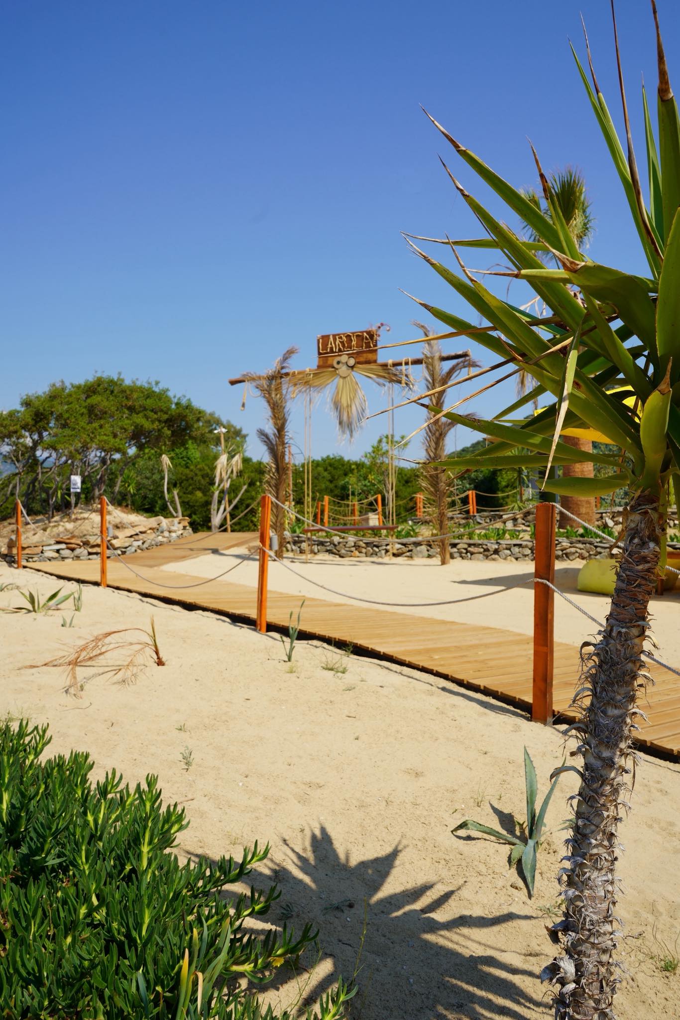 Beach Bar La Roca added a new photo. - Beach Bar La Roca