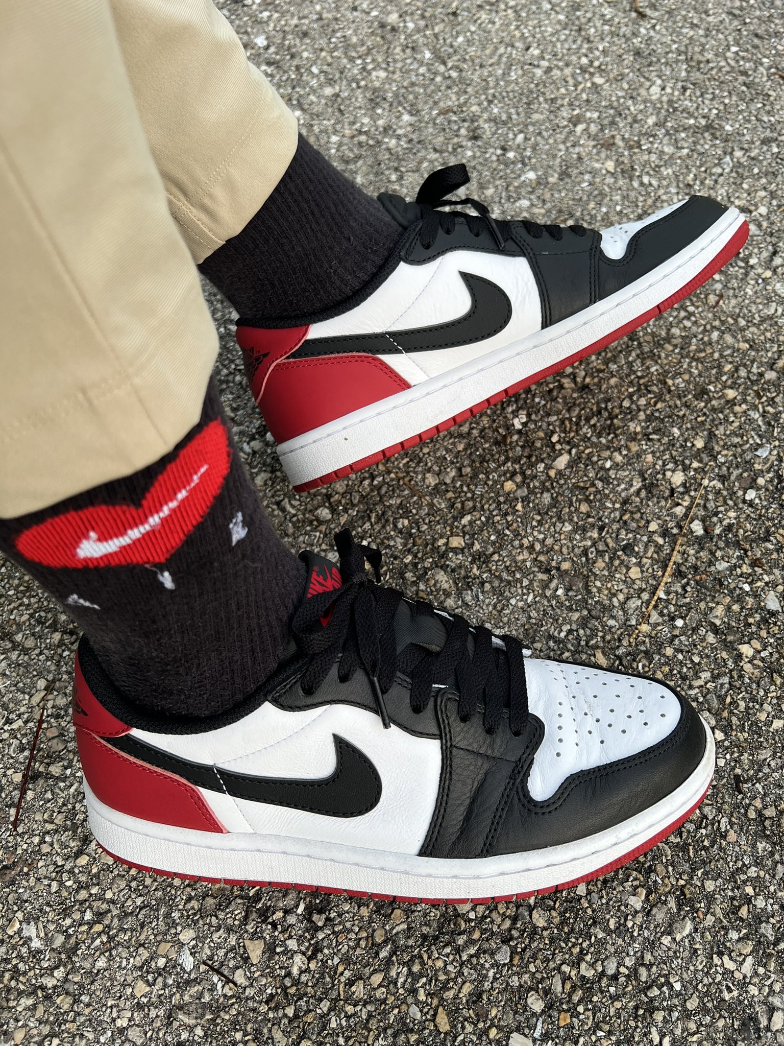 Air Jordan 1 Low OG “Black Toe” ❤️?