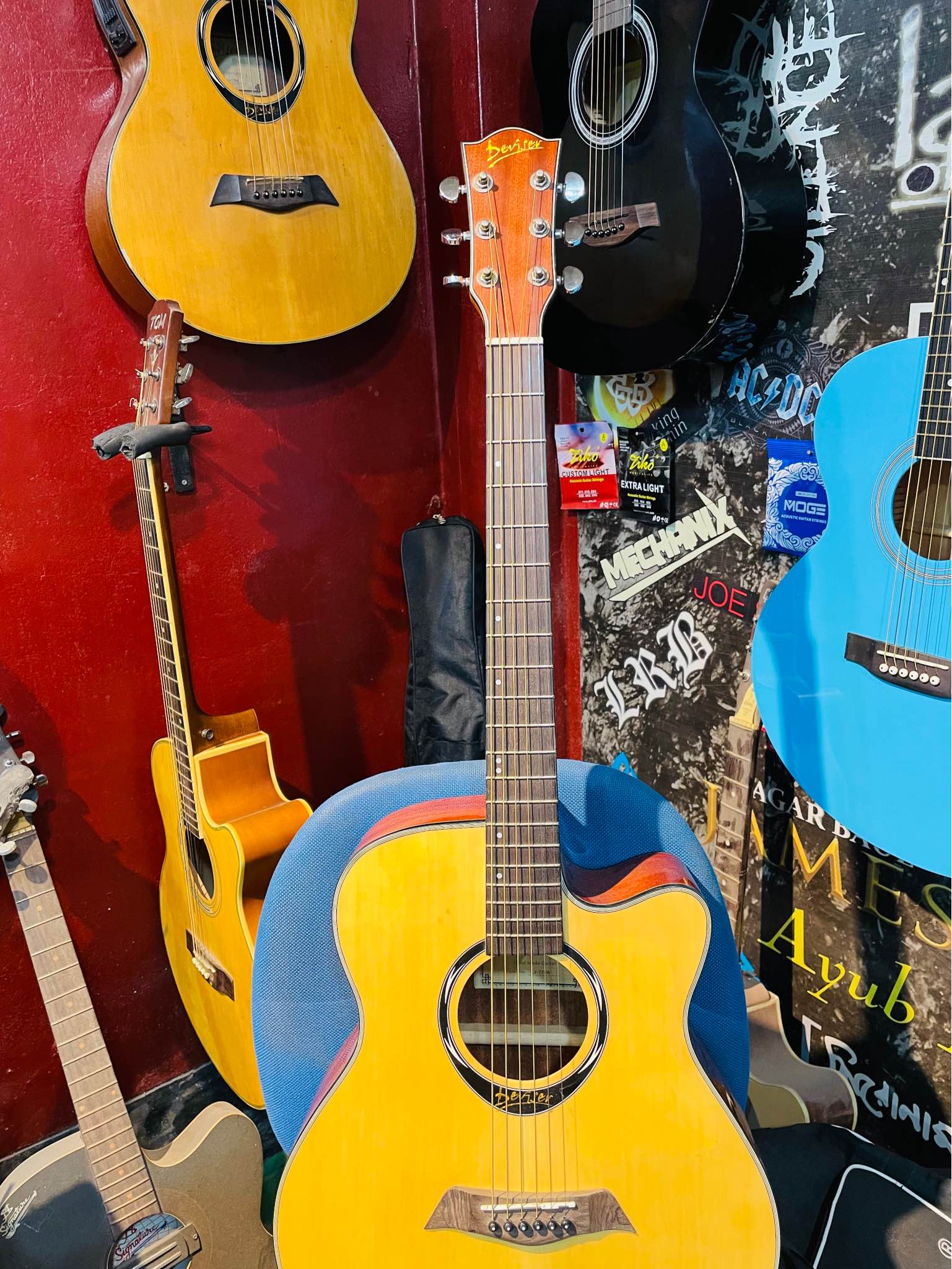 Deviser L2 - 720A acoustic guitar only one month used - Acoustic ...