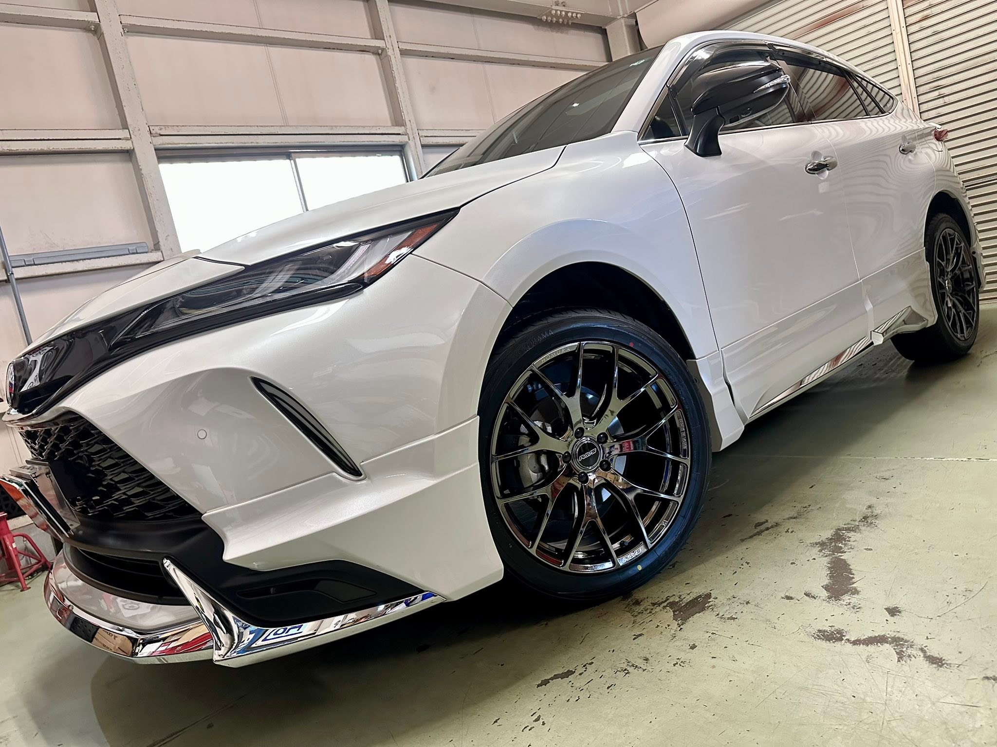 J様80ハリアー ホイール RAYS HOMURA2×7FT サイズ F/R 20インチ8.5J 