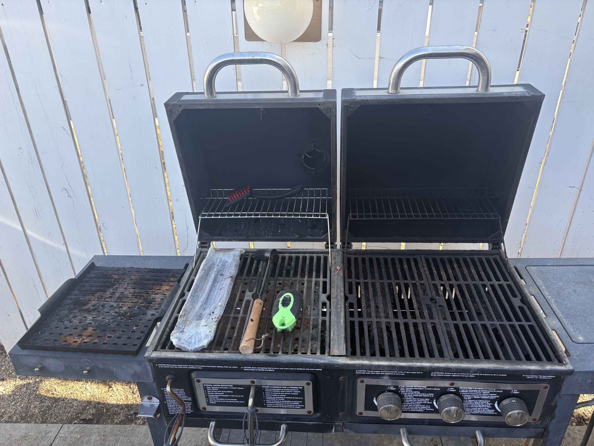 Backyard Grill, propane and charcoal sides - Barbecues, Grills ...