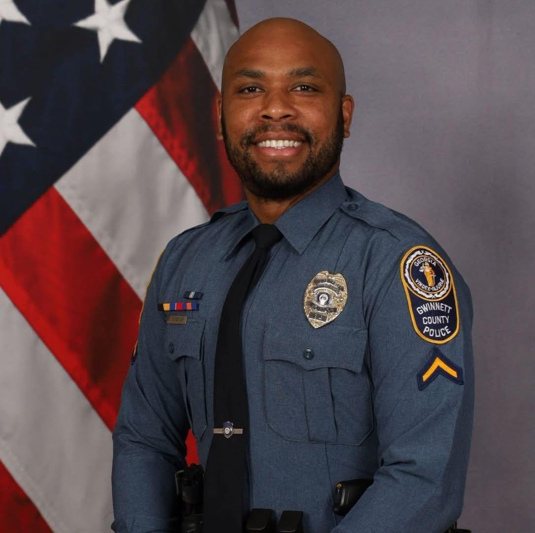 👏 HERO ALERT 👏 This is Officer... - The Heat Magazine | Facebook